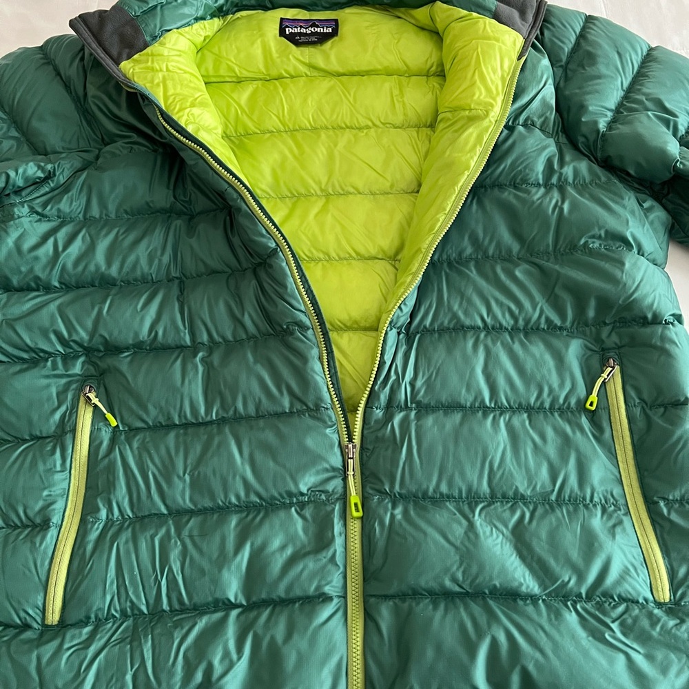 Patagonia Green Puffer Jacket Insulated Warmth